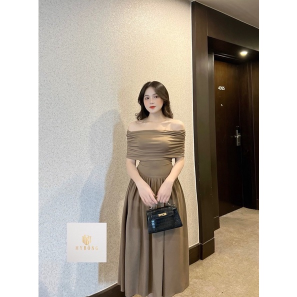 Đầm dáng xoè trễ vai len