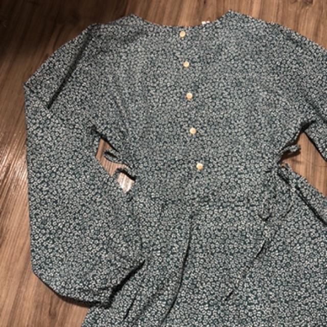 Thanh lý váy Quảng Châu