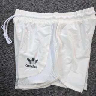 Quần short nữ 2 lớp phối lưới