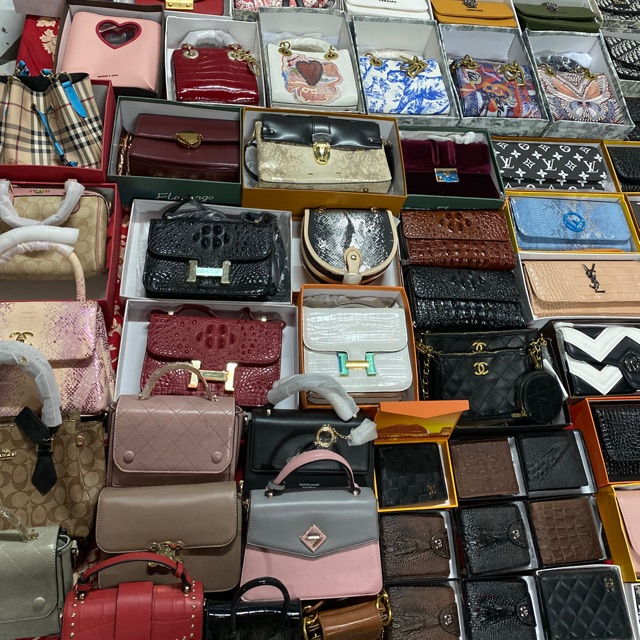Lv phối da đen & da trăn đỏ đô