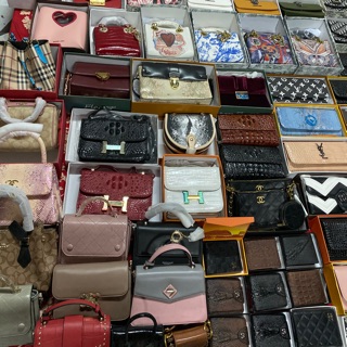 Lv phối da đen & da trăn đỏ đô