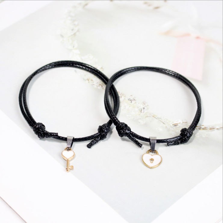 Set 2 vòng đeo tay HL001 với phụ kiện hình chìa khóa tình yêu và ổ khóa màu sắc tùy chọn cho nam và nữ | BigBuy360 - bigbuy360.vn