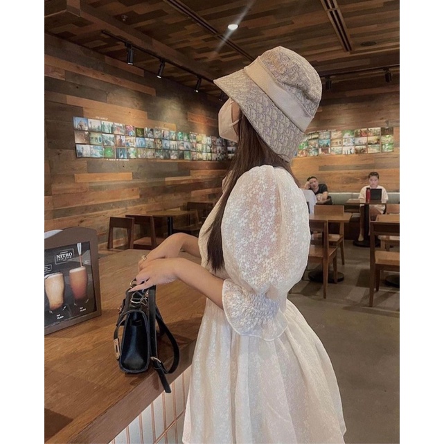 ĐẦM HOA NỔI TAY BO CHÉO NGỰC V