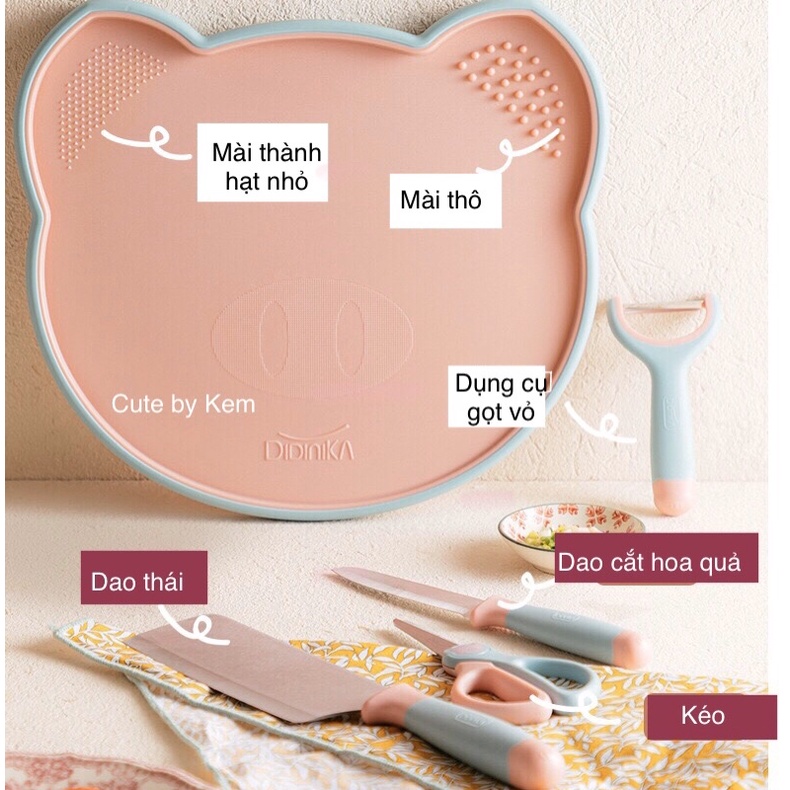 Bộ dao thớt Didinika cao cấp hình con heo gồm 5 chi tiết (hàng chính hãng)