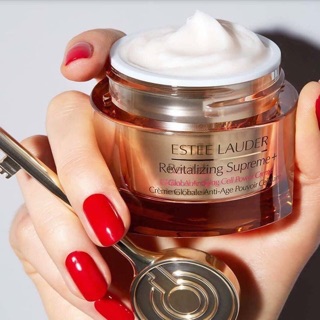Kem Estee Lauder Supreme