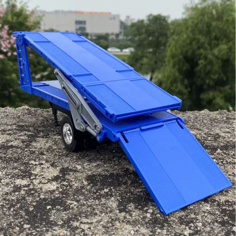 Xe mô hình trailer chở xe 1:32