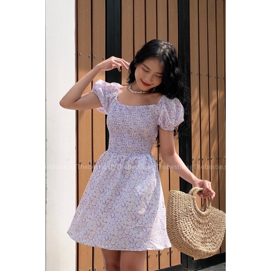 Váy hoa nhí hở lưng