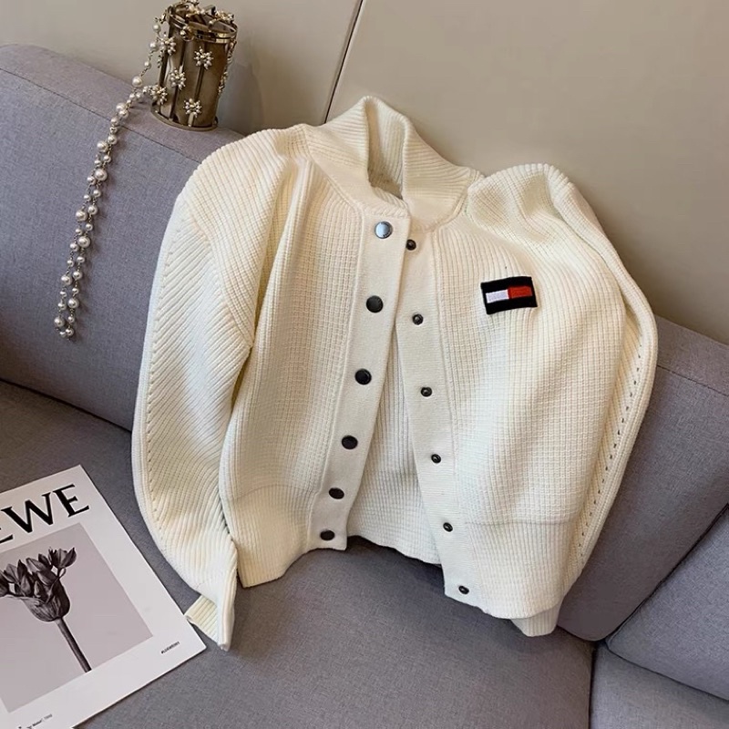 ( ADELLA ) Áo cadigan hoạ tiết Tommy