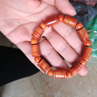 vòng tay gỗ huyết long 12li