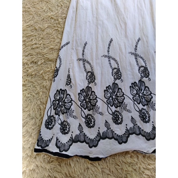 Pass đầm maxi hoa 2 dây 2hand