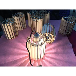 1 Bộ đèn gỗ trang trí giá rẻ kèm đui dây và đế ốp trần,bóng đèn