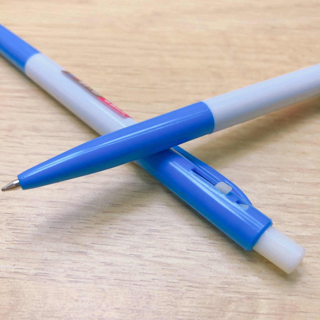 Hộp 20 cây bút bi bấm mực xanh hoặc đỏ - DT07 - viết êm tay mượt mà