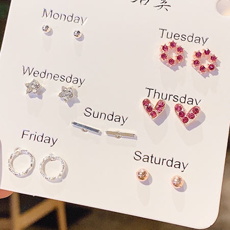 Hoa tai dáng nhỏ và thiết kế đơn giản xinh xắn cho nữ