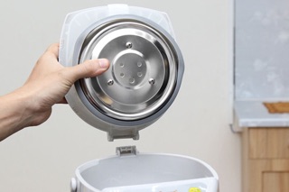 Bình thủy điện Comet CM 3217