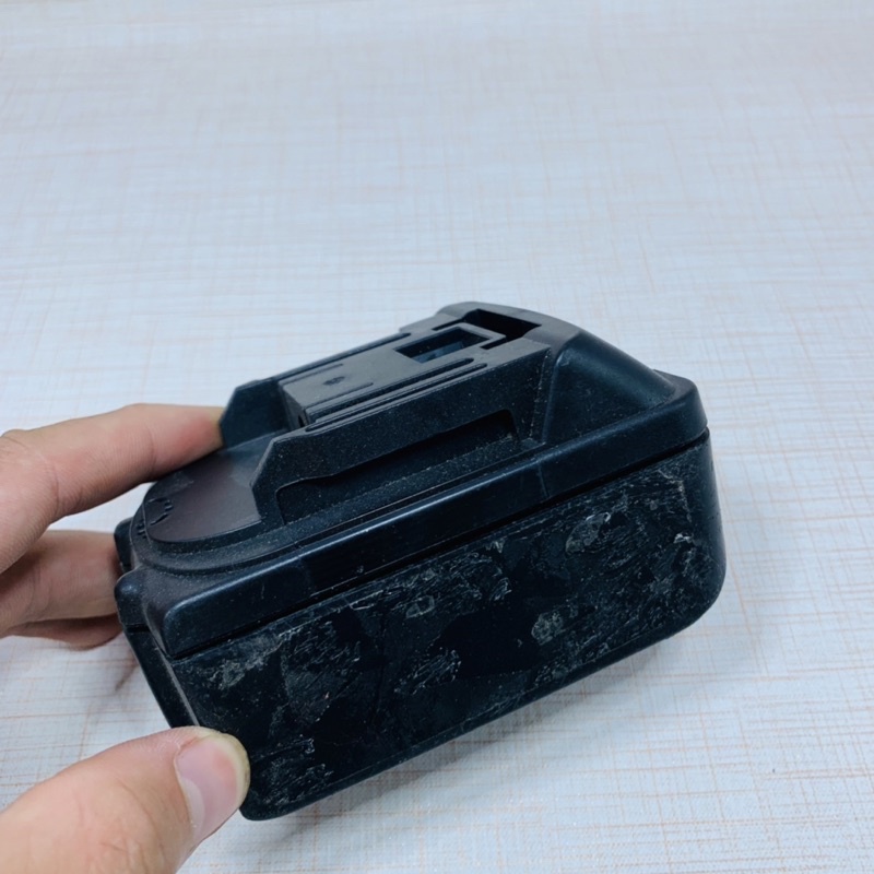 Vỏ pin máy khoan makita cũ giá rẻ