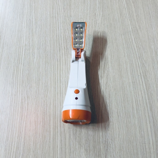 Đèn pin sạc LED Comet CRT253