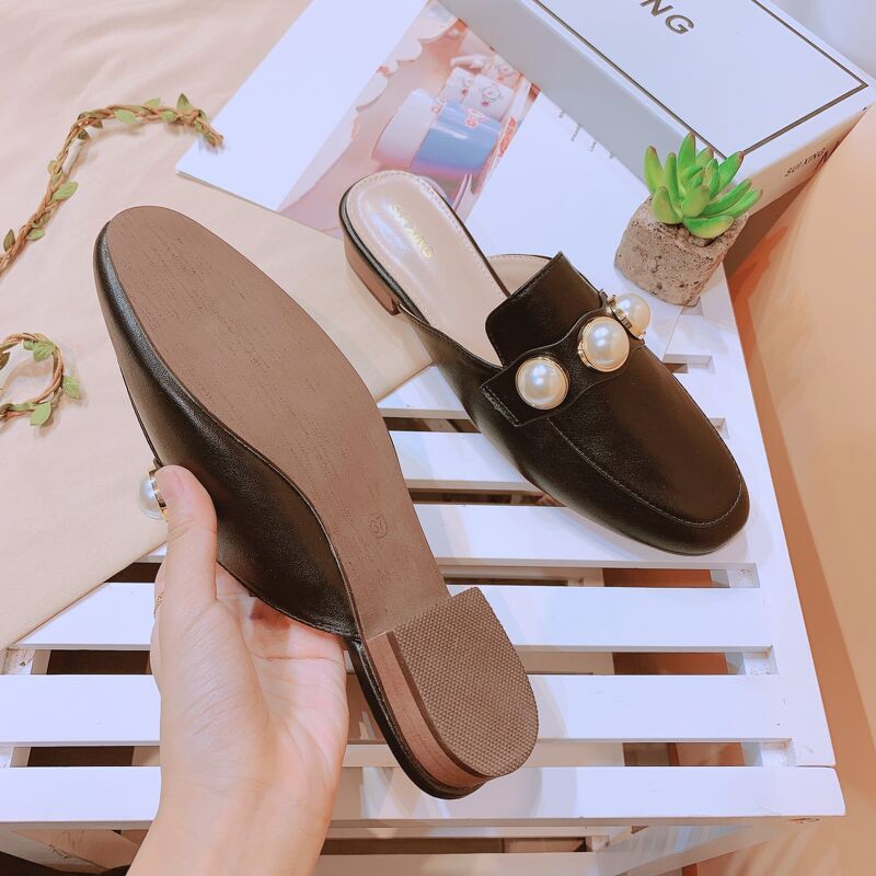Dép sục mũi tròn đính 3 hạt ngọc