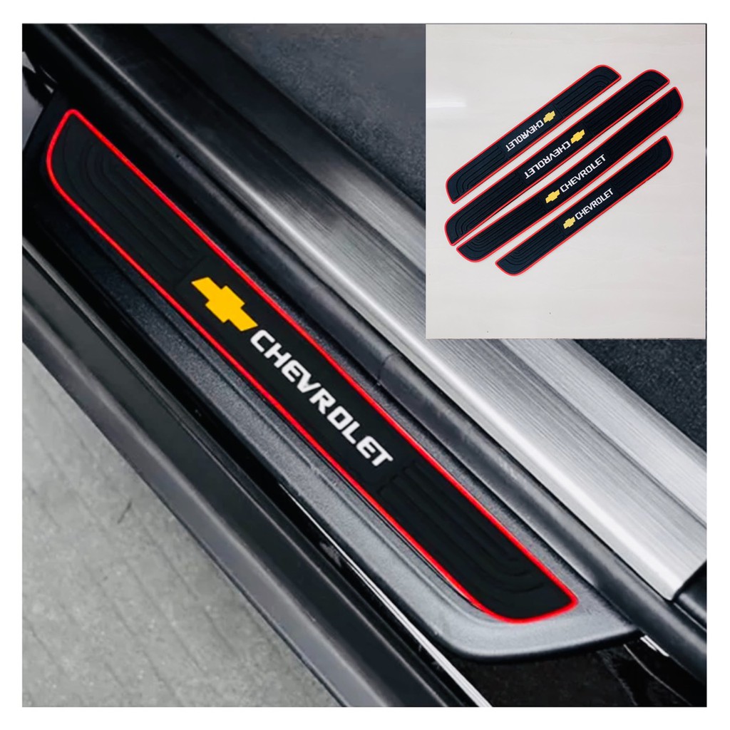Nẹp dán vân carbon chống trầy xước bảo vệ bậc cửa xe ô tô xe hơi có logo theo hãng xe