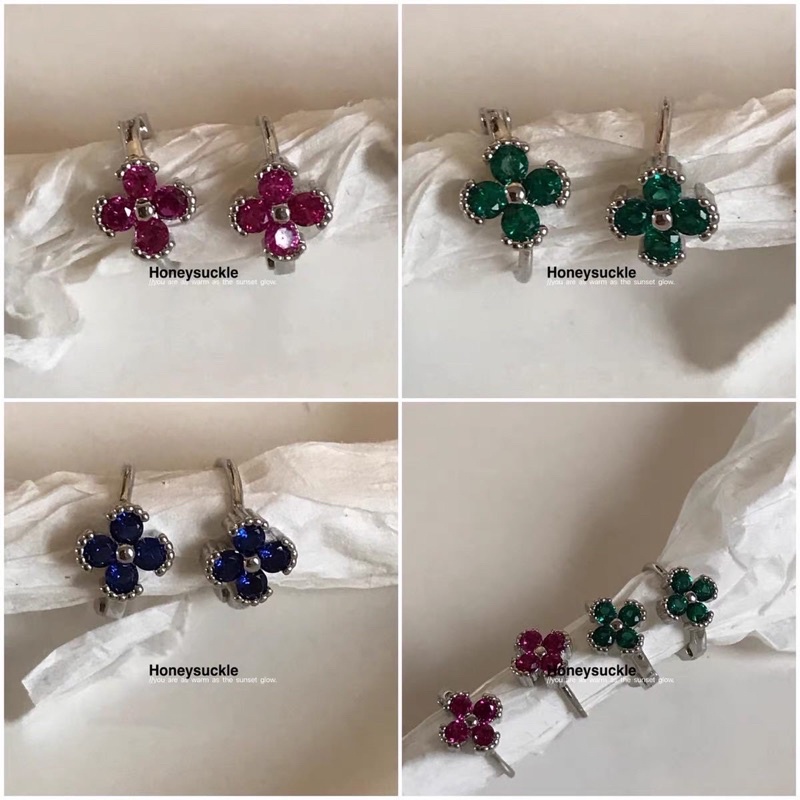 1 chiếc bông tai khoen hoa đá màu