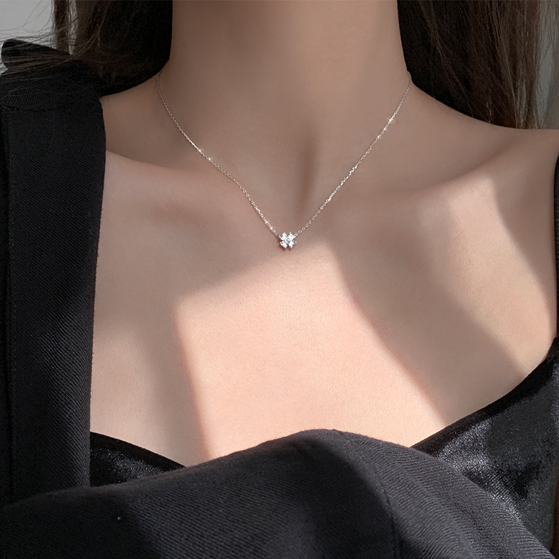 S925 Silver Clover Face Crystal Necklace