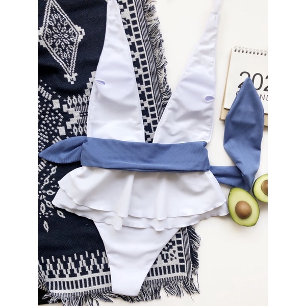 [BKN1231] &lt;ÂU&gt; BODYSUIT TRẮNG BÈO HÔNG NƠ EO XANH VẢI GÂN