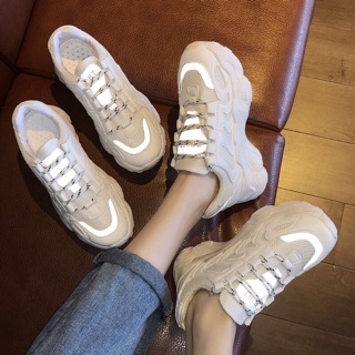 Giày sneaker đế độn 6cm