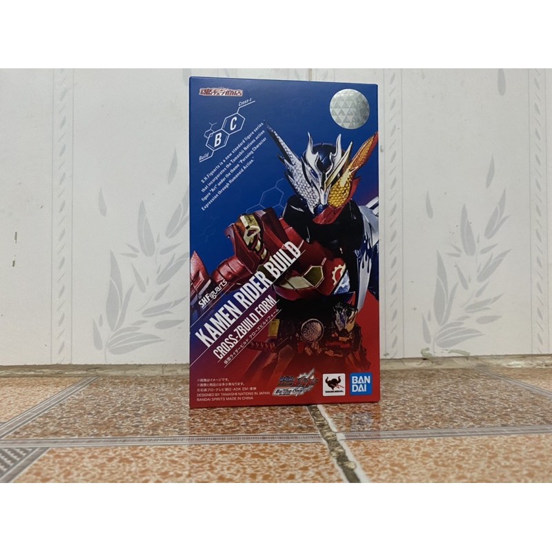 Mô hình chính hãng S.H.FIGUARTS SHF KAMEN RIDER BUILD - CROSS-Z BUILD FORM