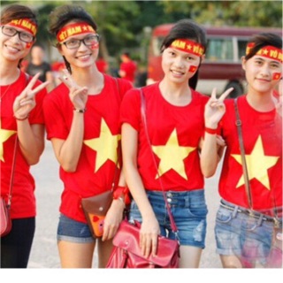 Áo cờ đỏ sao vàng