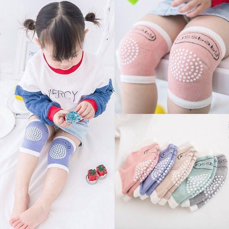 Tất Tập Bò Bảo Vệ Đầu Gối Có Chống Trượt Cho Bé Mã Viền Đẹp