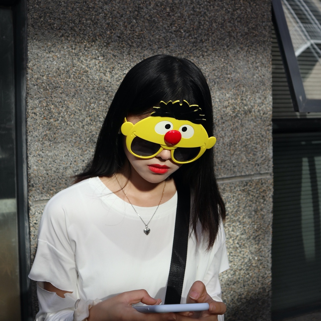 Mắt Kính Hóa Trang Nhân Vật Hoạt Hình Sesame Street 'ERNIE' Vui Nhộn Mới