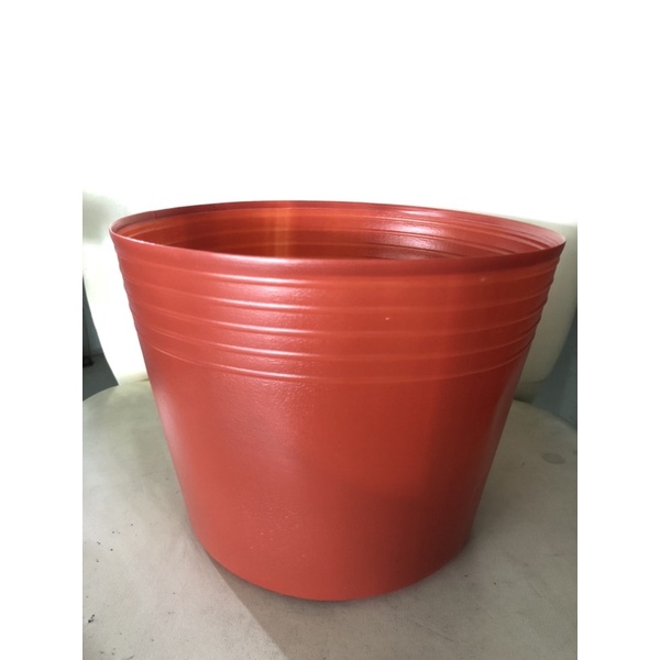 Chậu Nhựa Trồng Cây C10 Màu Đỏ Mêm