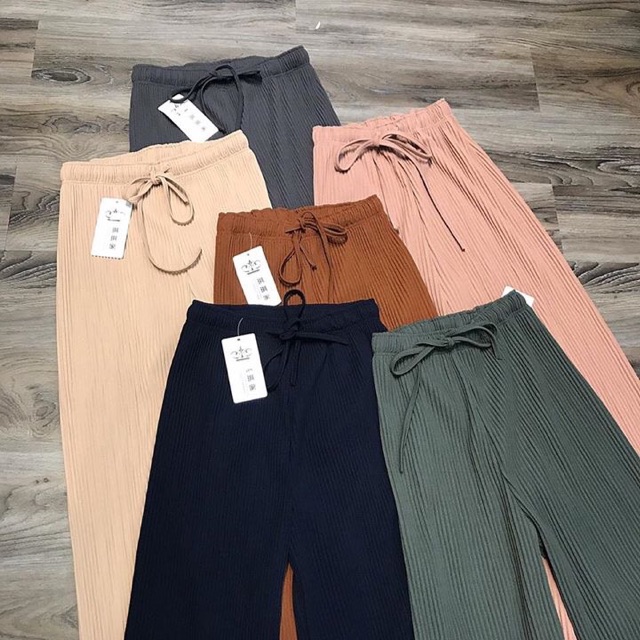 Quần ống rộng hot hit item