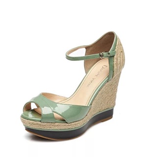 Sandal Daphne
