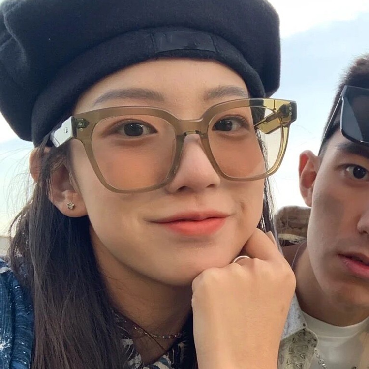 Mắt kính gọng vuông thời trang Hàn Quốc chống bức xạ sành điệu cho nữ