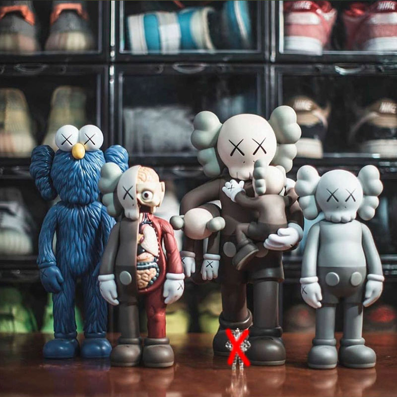 【Spot】mand kaws Violent Bear Figurine Garage Kits Doll Toy Decoration Tide Play Desktop Living Room Decoration TV Cabinet