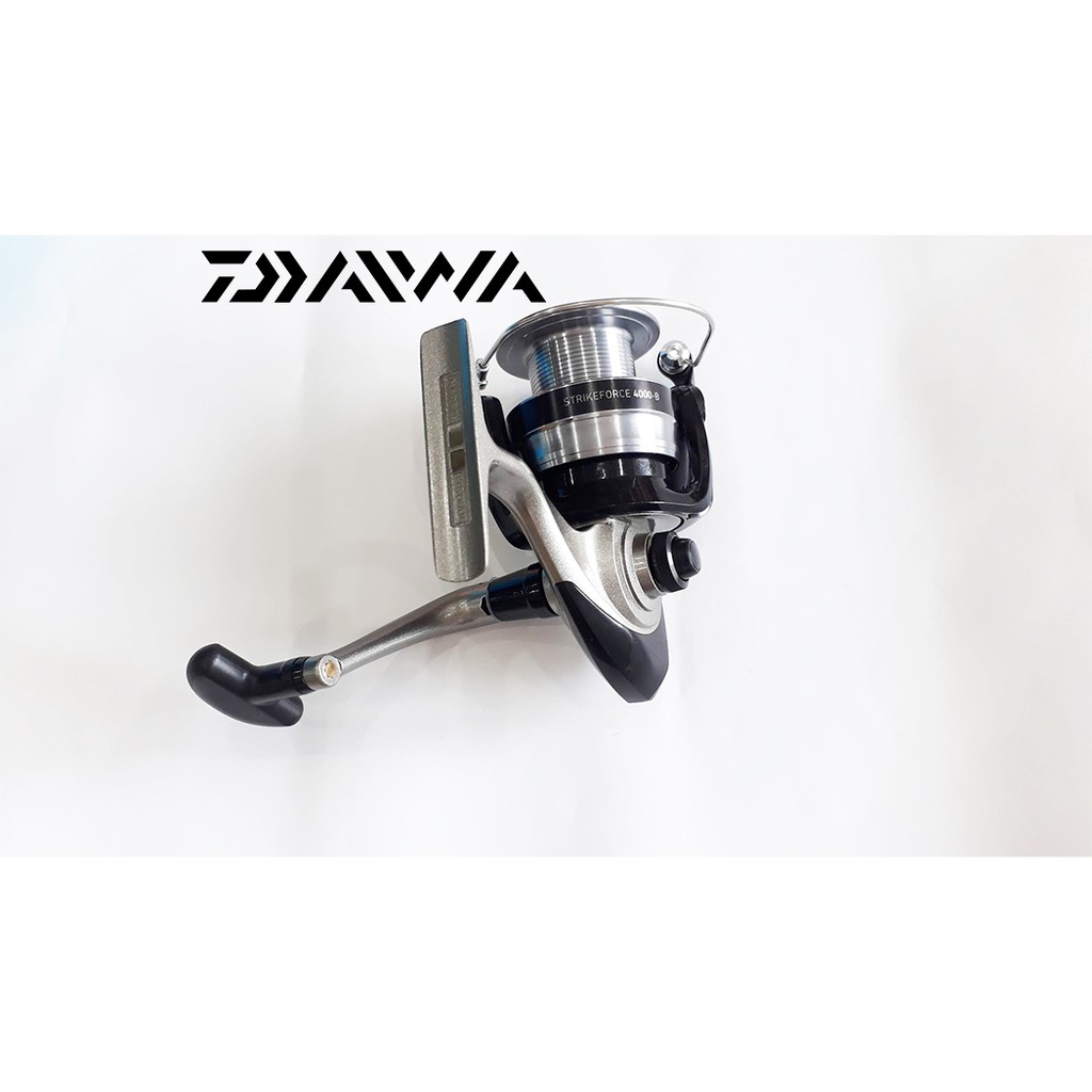 Máy Câu Daiwa STRIKEFORCE 4000B