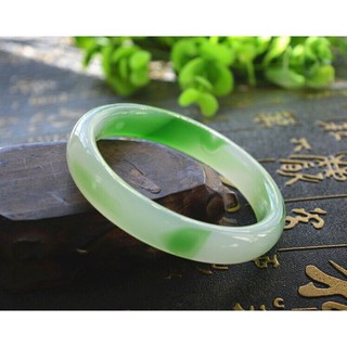 Vòng tay ngọc bích chất lượng