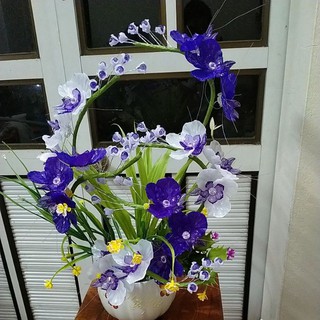 Thành phẩm chậu hoa đá pha lê