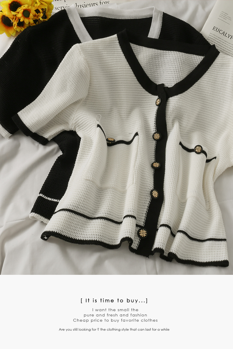 Áo Thun Ngắn Tay Cổ Chữ V Họa Tiết Sọc Ngang Mẫu 2021 Thời Trang Dành Cho Nữ | BigBuy360 - bigbuy360.vn