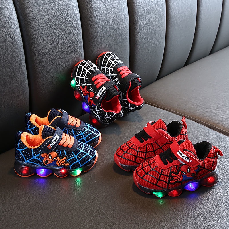 Giày Thể Thao Phối Lưới Thoáng Khí 19 Có Đèn LED Thiết Kế Hình Người Nhện Thời Trang Dành Cho Trẻ Nhỏ