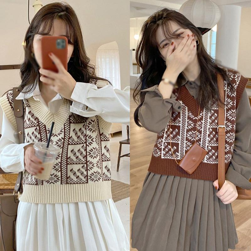 Áo len không tay cổ chữ V dáng rộng