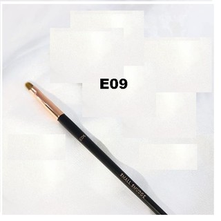 Cọ nhấn mắt Vacosi E09