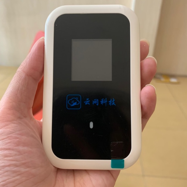 Phát wifi A800 có màn hình LCD