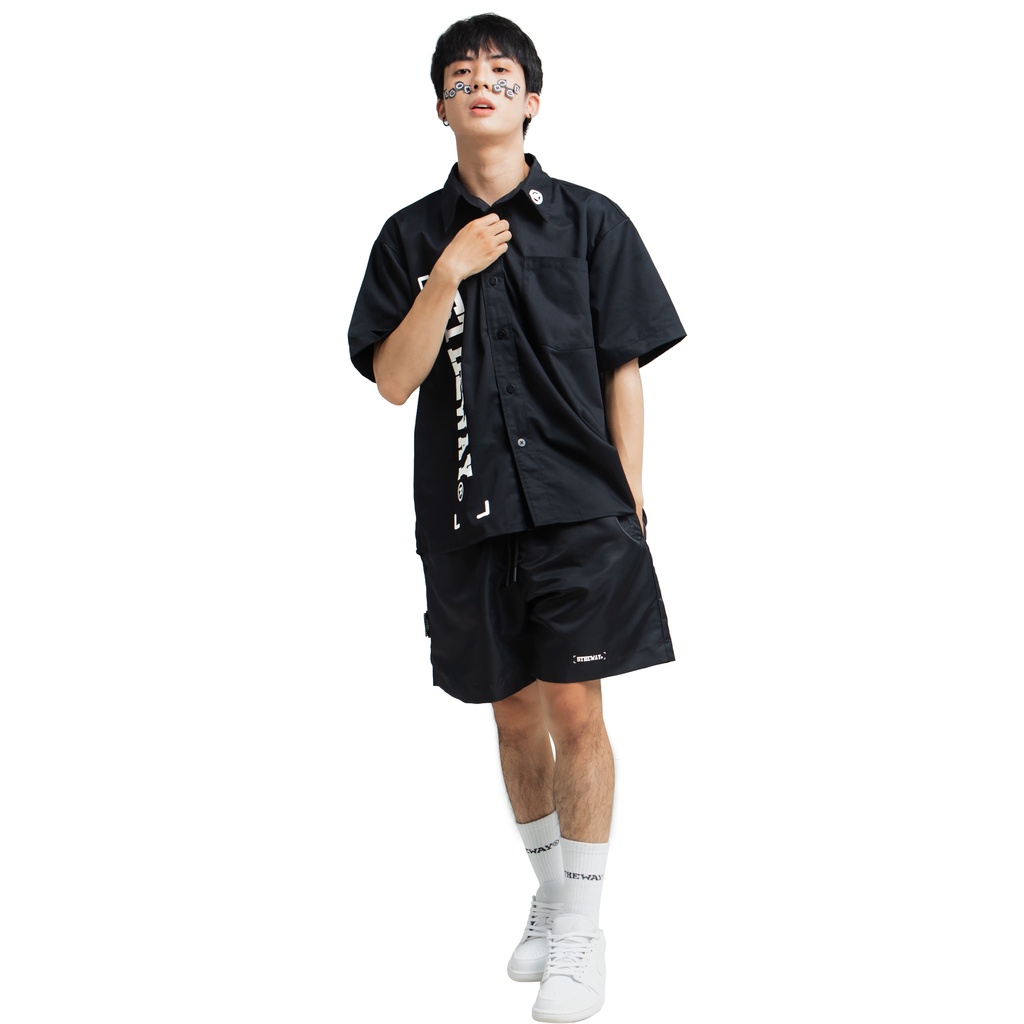 Áo Sơmi Tay Ngắn 5THEWAY trong bộ sưu rập street vocabulary - Short Sleeve Shirt Black