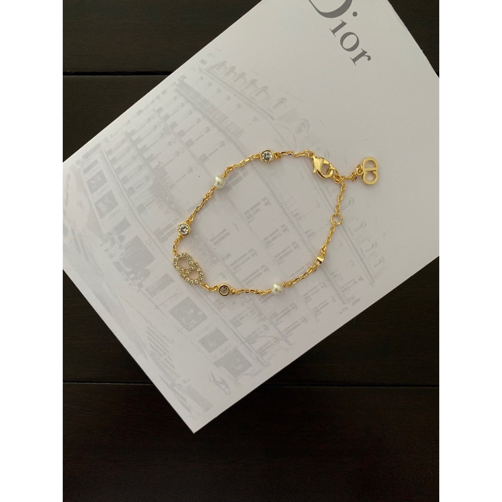 Vòng Tay Dior Thiết Kế Mới Hợp Thời Trang Cho Nữ