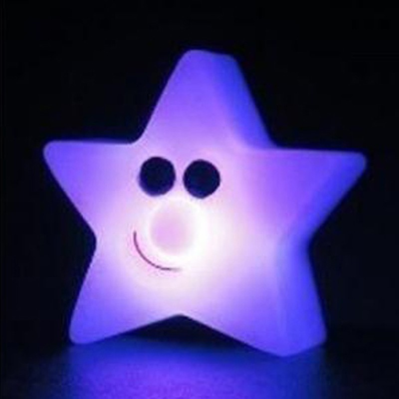 Đèn LED ngủ hình ngôi sao năm cánh phát sáng dạ quang nhiều màu trong đêm
