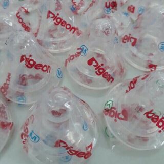 (Chính hãng) Núm ti silicone cổ hẹp Pigeon S / M / L