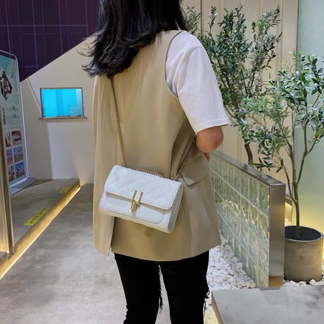 Túi xách nữ đeo chéo da cao cấp khóa y 3 ngăn thời trang LUCIA STORE TXN10