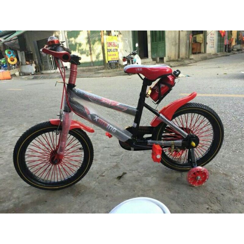 Bánh phụ xe đạp trẻ em