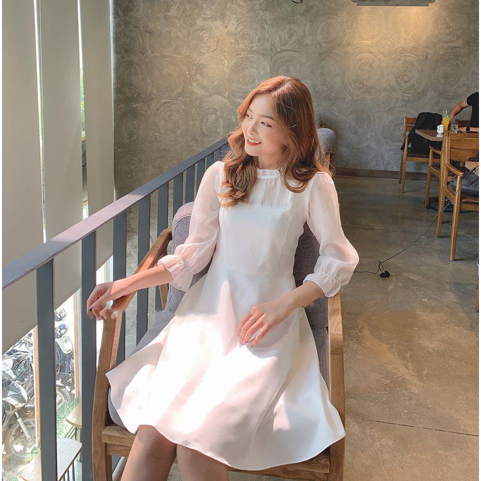 Đầm trắng dự tiệc phối tay voan kín đáo | BigBuy360 - bigbuy360.vn